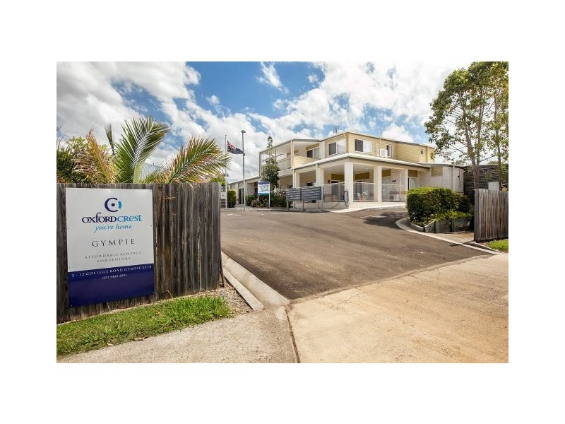 21/2-12 College Road, Southside QLD 4570