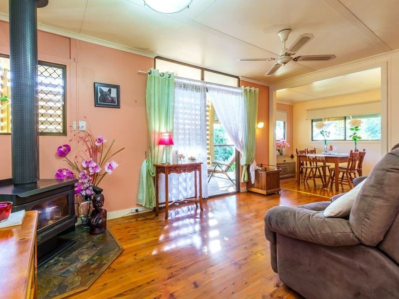 25 Groundwater Road, Southside QLD 4570
