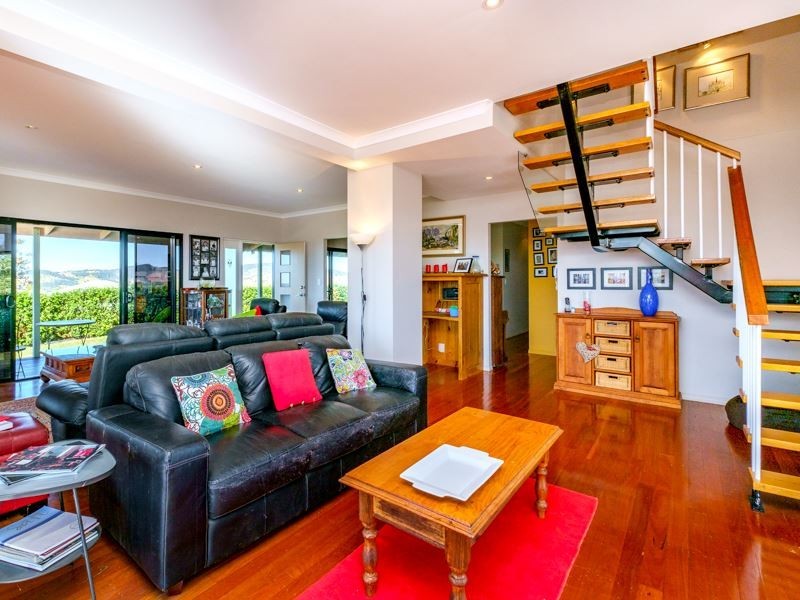 829 McIntosh Creek Road, Mcintosh Creek QLD 4570