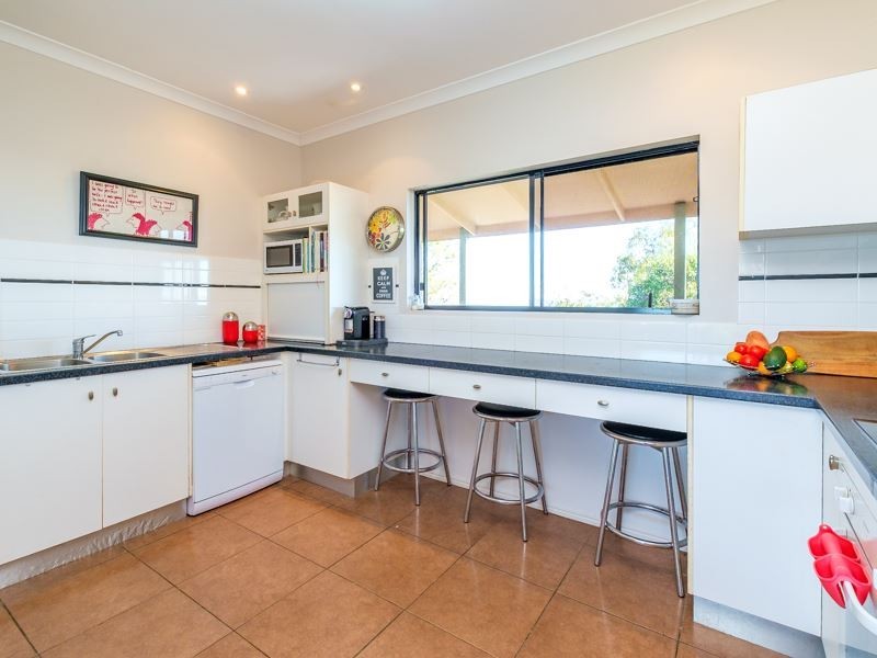 829 McIntosh Creek Road, Mcintosh Creek QLD 4570