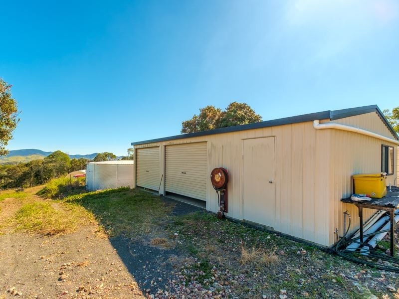 829 McIntosh Creek Road, Mcintosh Creek QLD 4570