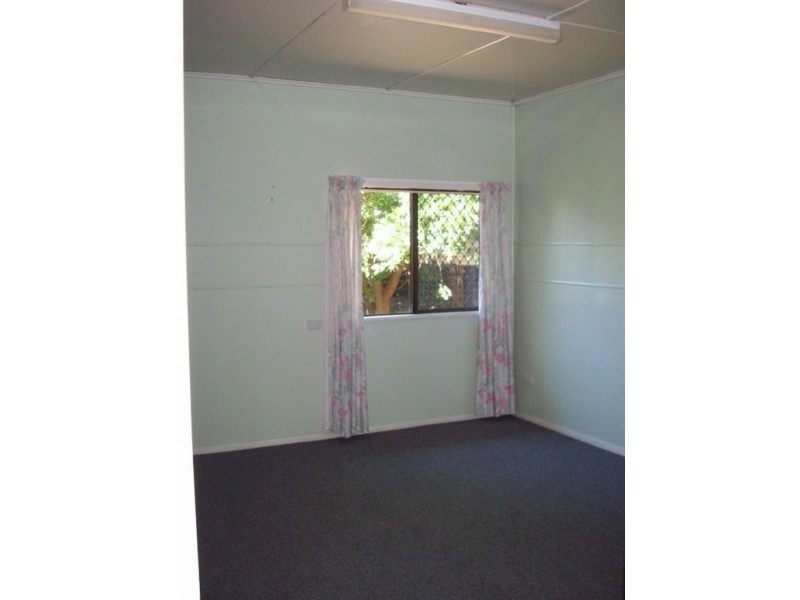 Langshaw QLD 4570