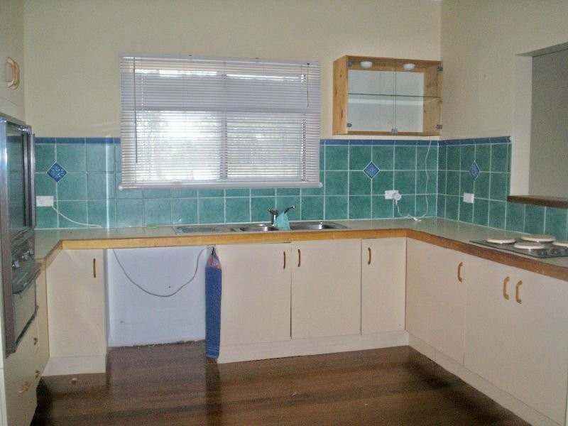 Glenwood QLD 4570