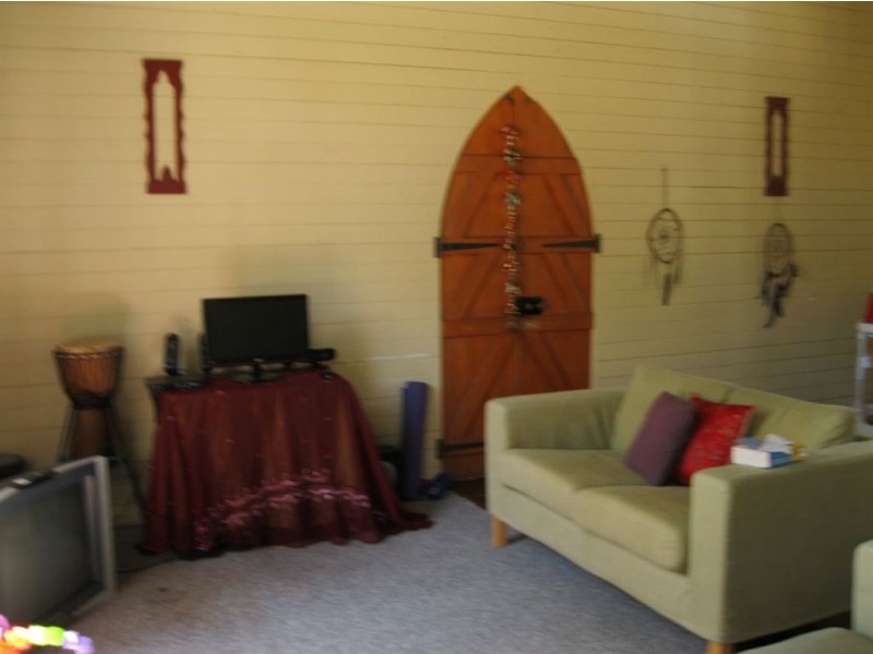 401 Broadbent Street, Glastonbury QLD 4570