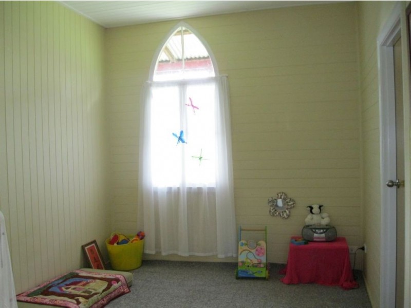 401 Broadbent Street, Glastonbury QLD 4570