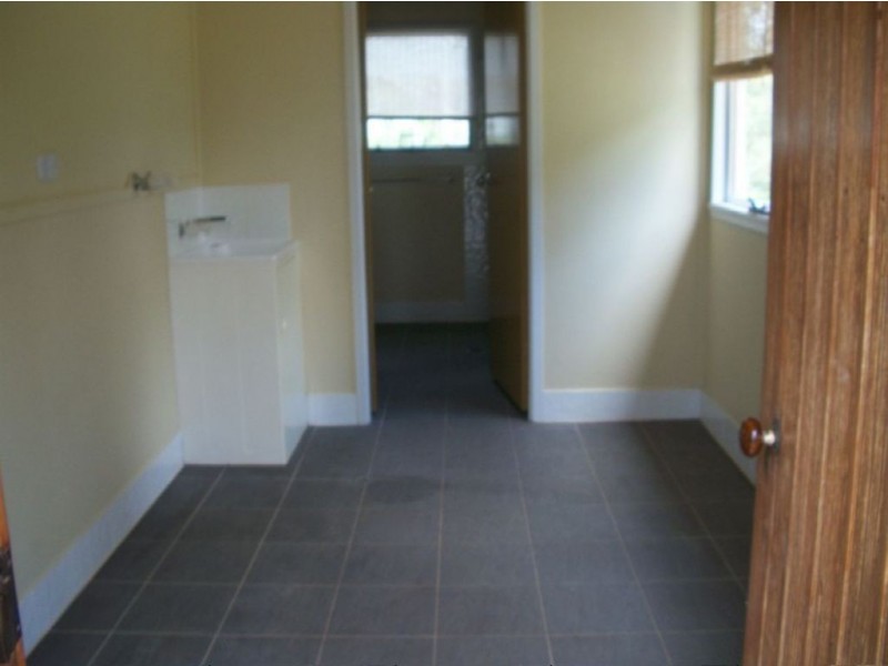 401 Broadbent Street, Glastonbury QLD 4570