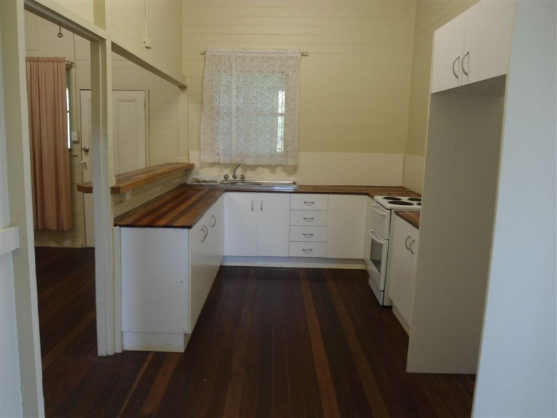 2/4 Stewart Terrace, Gympie QLD 4570