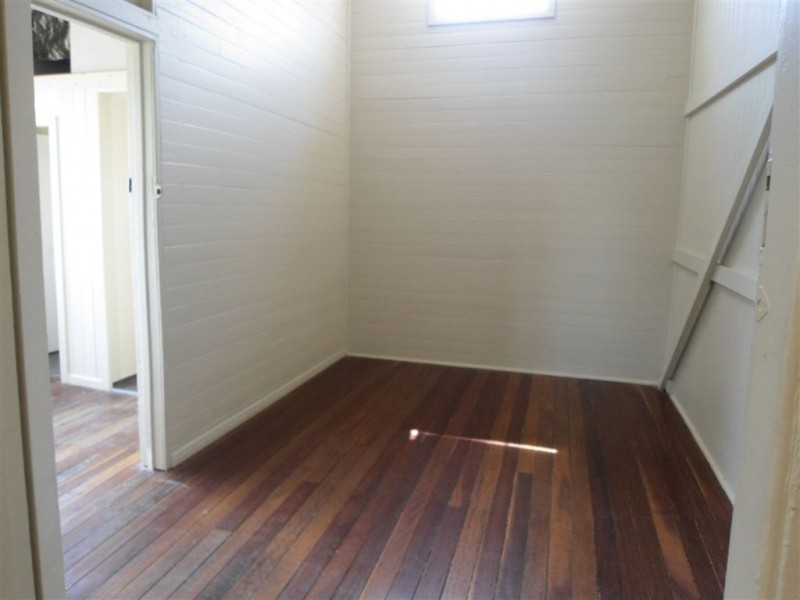 2/4 Stewart Terrace, Gympie QLD 4570