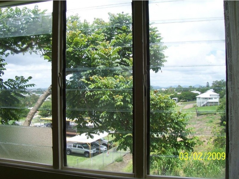 2/4 Stewart Terrace, Gympie QLD 4570