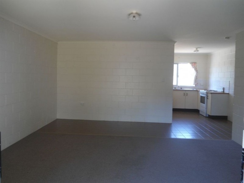 6/10 Johnstone Road, Southside QLD 4570