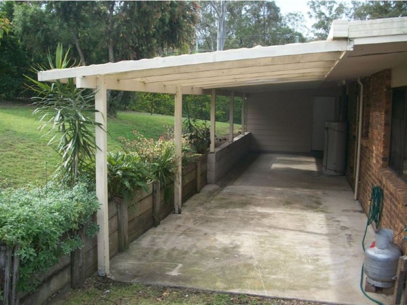 102 Stumm Road, Southside QLD 4570