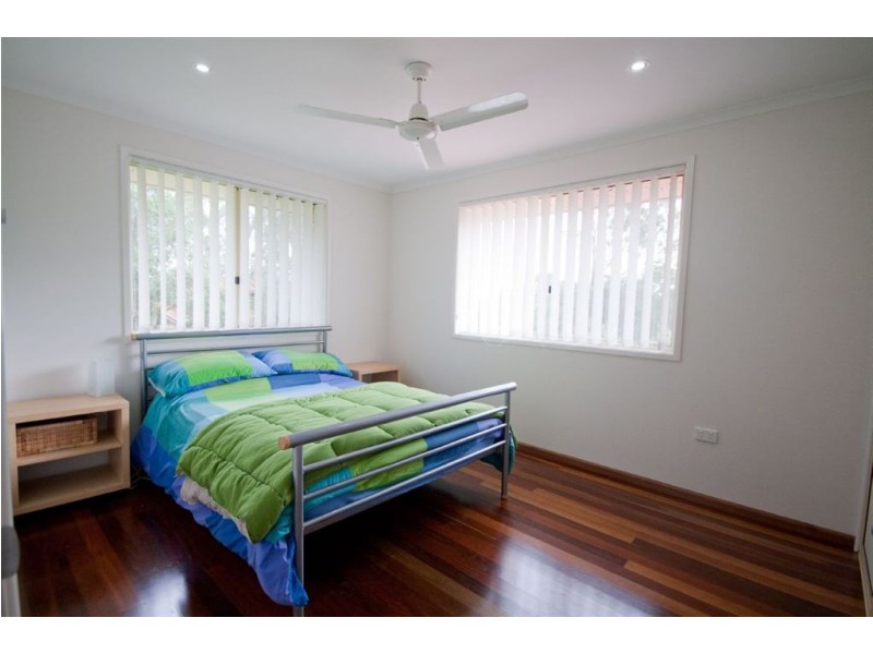 6 Lindsay Street, Southside QLD 4570