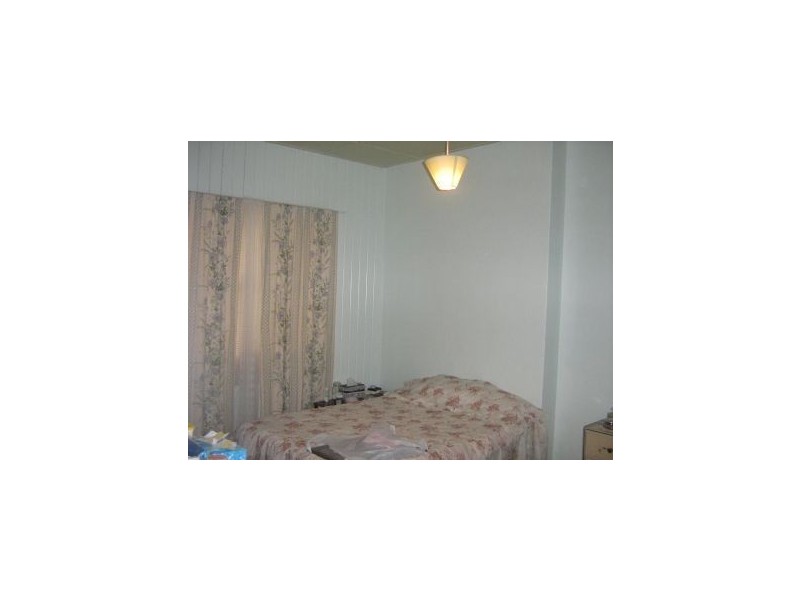 17a & 17b/17 Caledonian Hill, Gympie QLD 4570