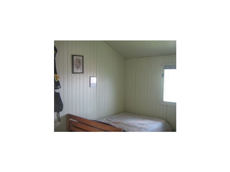 17a & 17b/17 Caledonian Hill, Gympie QLD 4570