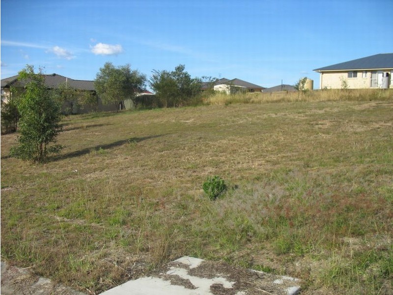 35 Lily Street, Southside QLD 4570