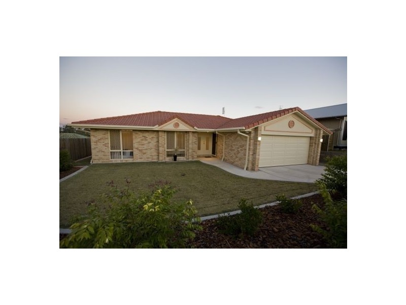 80 Gympie View Drive, Southside QLD 4570