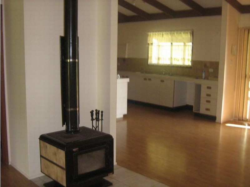 2 Daphne Street, Southside QLD 4570