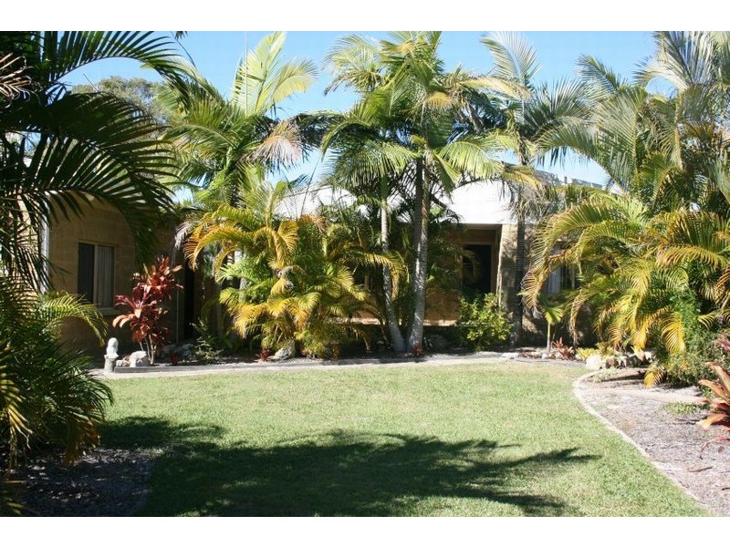 10 Beagle Avenue, Cooloola Cove QLD 4580