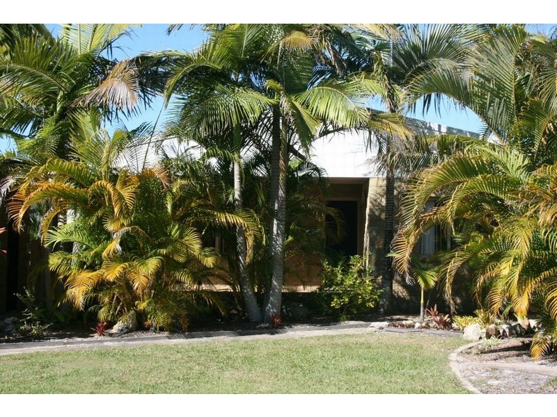 10 Beagle Avenue, Cooloola Cove QLD 4580