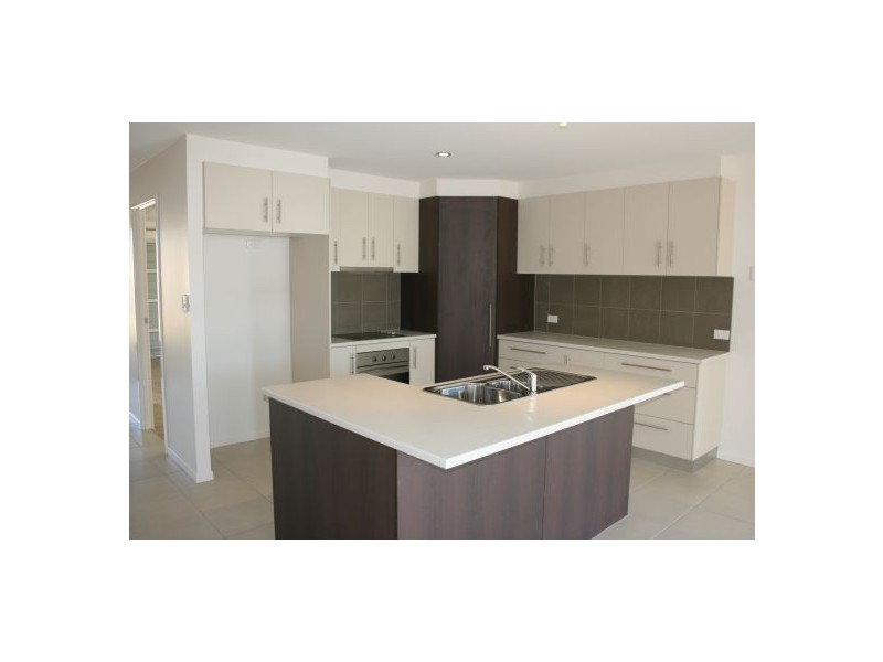 16 St Andrews Crescent, Gympie QLD 4570