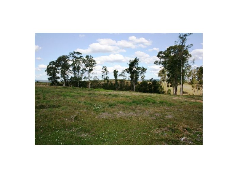 83 Panorama Drive, The Dawn QLD 4570