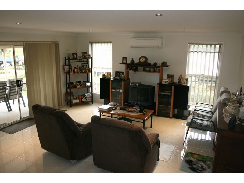 12 Directors Circuit, Jones Hill QLD 4570