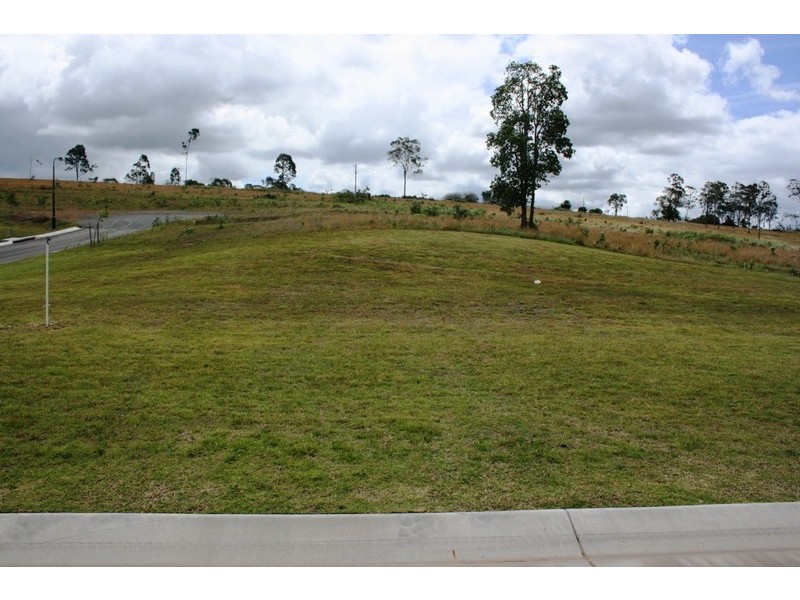 7 Golf Links Circuit, Gympie QLD 4570