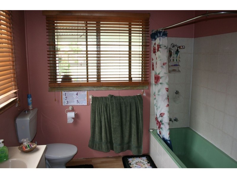 54 Hilton Road, Gympie QLD 4570