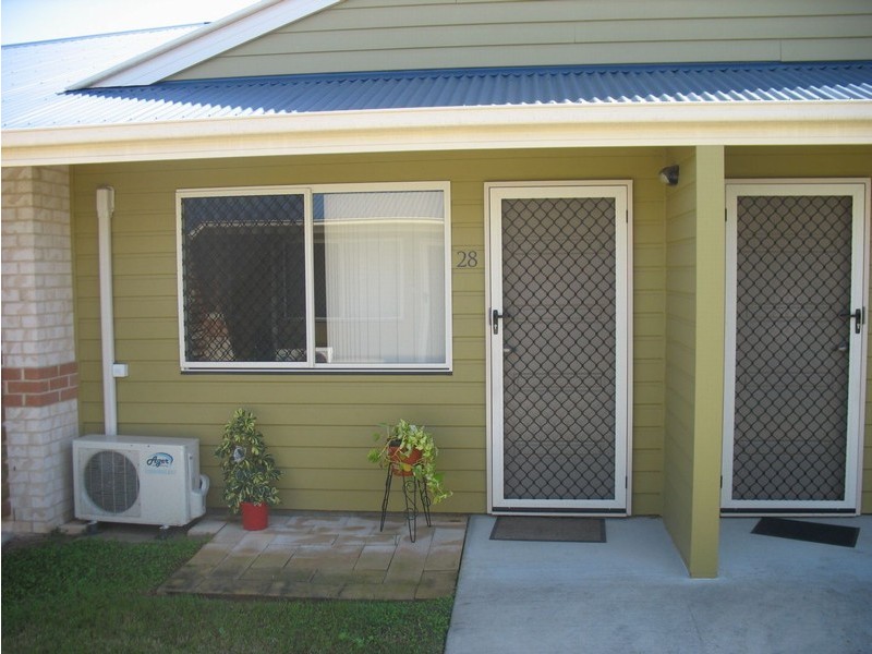 28/2 College Road, Southside QLD 4570