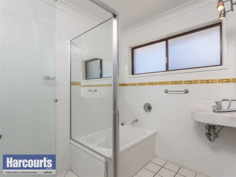 200 Daisy Hill Rd, Daisy Hill QLD 4127