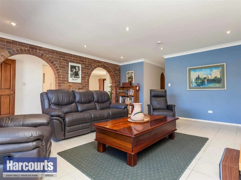 44 Plateau Drive, Springwood QLD 4127