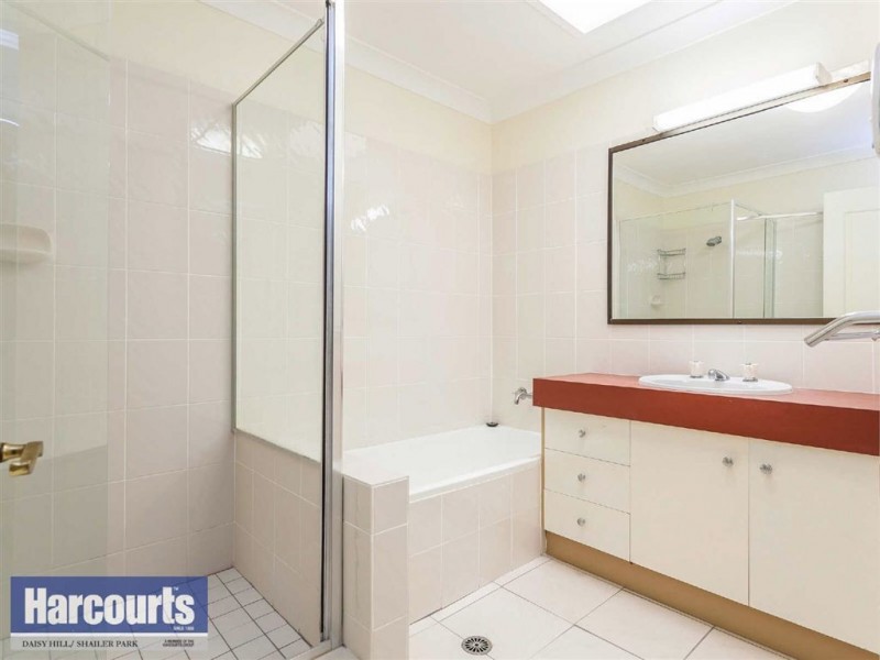 44 Plateau Drive, Springwood QLD 4127