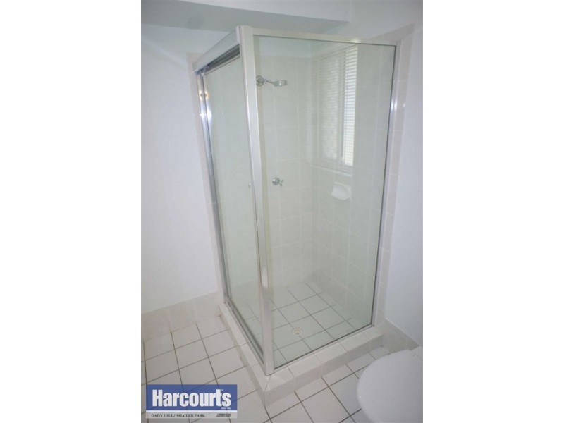 21 Fairway Drive, Meadowbrook QLD 4131