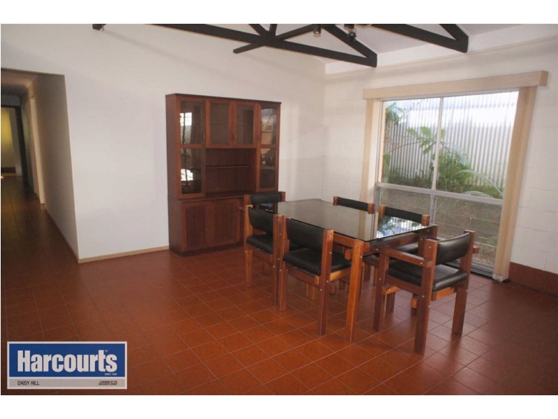 32 Lewina St, Daisy Hill QLD 4127