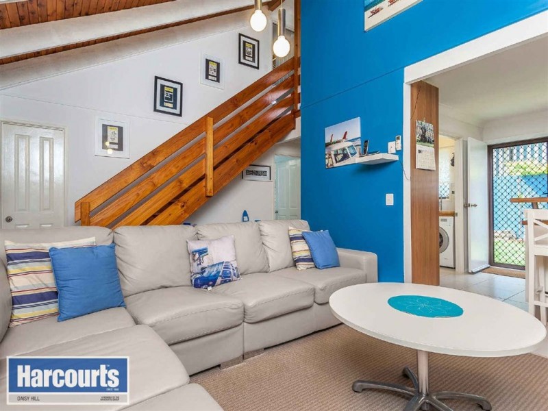 57,93 Barbaralla Dr, Springwood QLD 4127