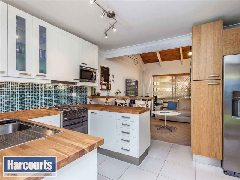 57,93 Barbaralla Dr, Springwood QLD 4127