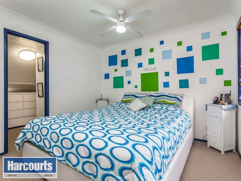 57,93 Barbaralla Dr, Springwood QLD 4127