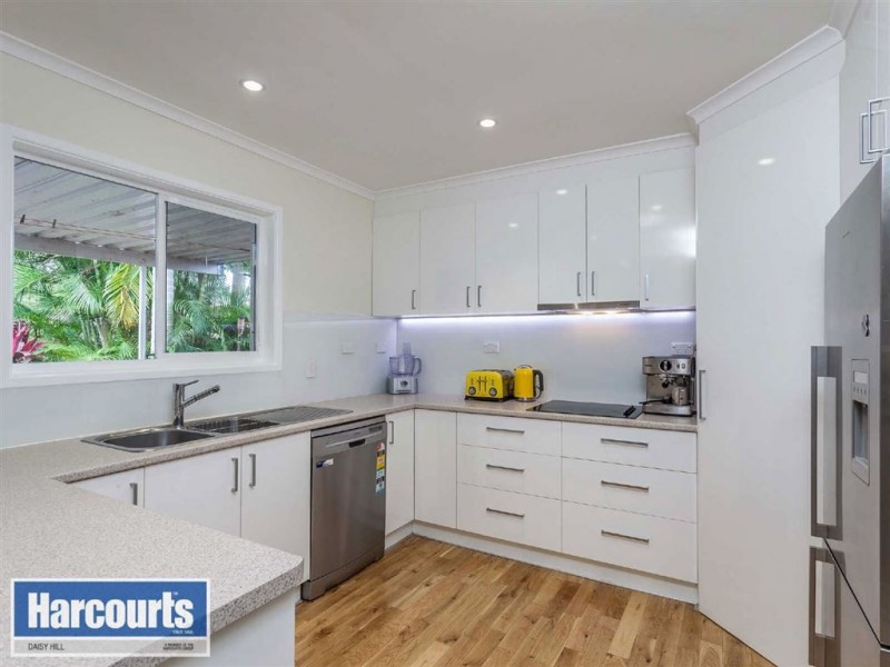 13 Veronica Ave, Daisy Hill QLD 4127