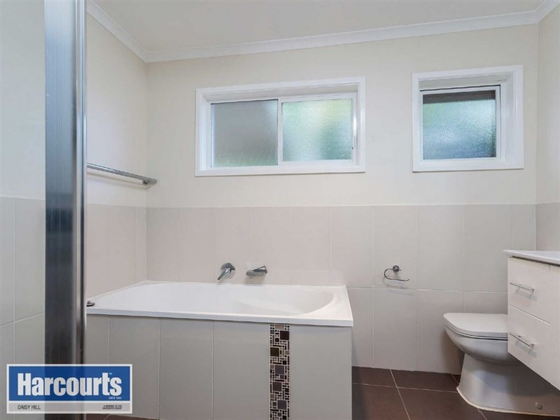 13 Veronica Ave, Daisy Hill QLD 4127