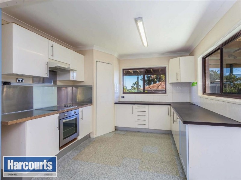 52 Coleman Crescent, Springwood QLD 4127