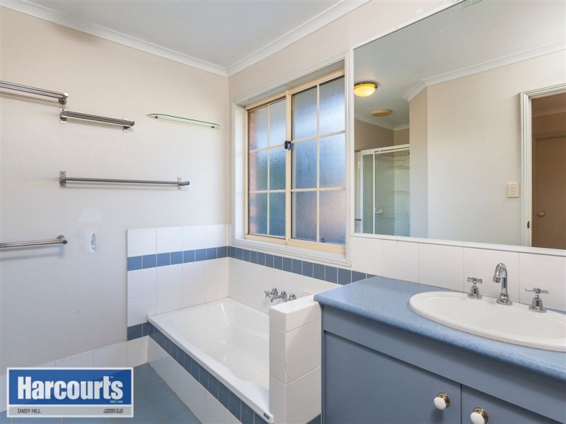 28, 125 Chatswood Rd, Daisy Hill QLD 4127