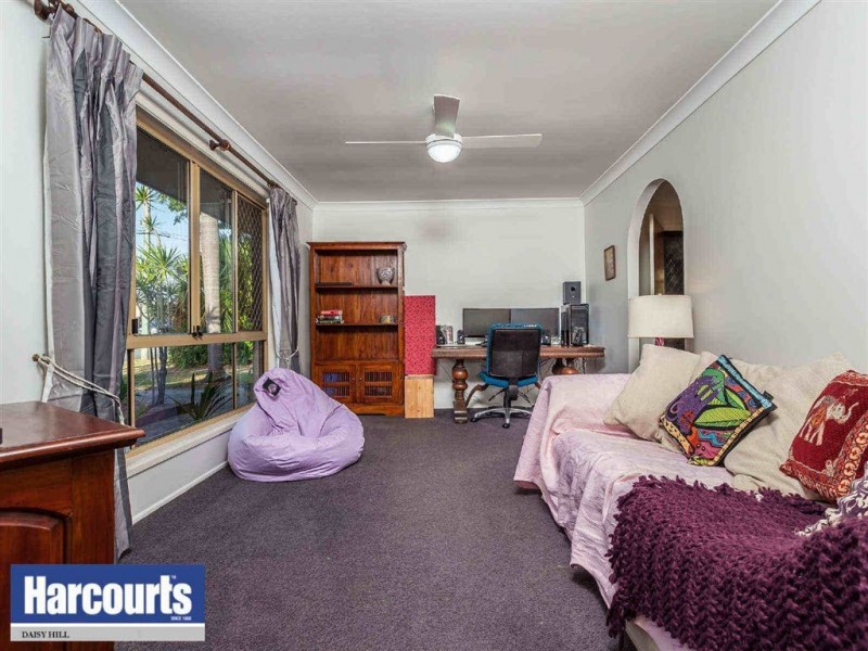 11 Scoresby Street, Mount Warren Park QLD 4207