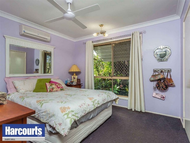 11 Scoresby Street, Mount Warren Park QLD 4207