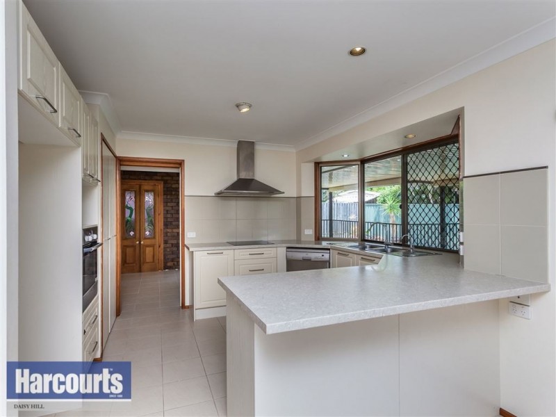 3 Emmet St, Daisy Hill QLD 4127