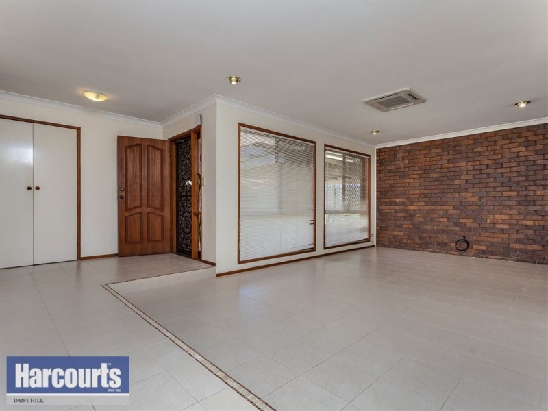 3 Emmet St, Daisy Hill QLD 4127