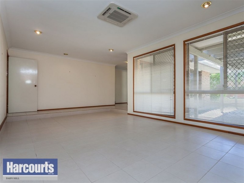 3 Emmet St, Daisy Hill QLD 4127