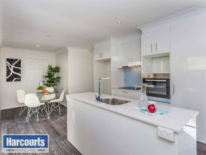 4 Lasandra Ct, Shailer Park QLD 4128