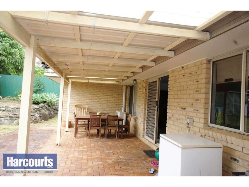 48 John Paul Dr, Daisy Hill QLD 4127