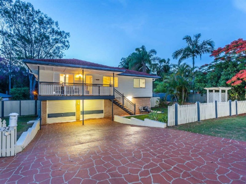 24 Coolcrest St, Daisy Hill QLD 4127