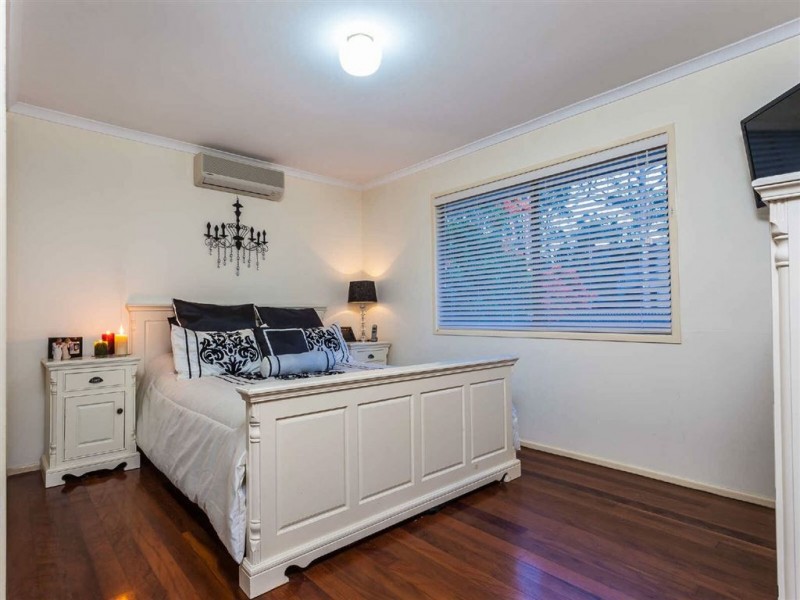 24 Coolcrest St, Daisy Hill QLD 4127